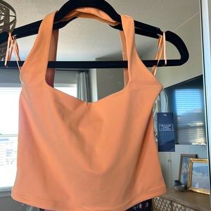 NWT / Abercrombie / cropped halter / medium